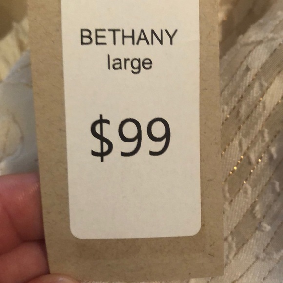 Off shoulder cream top - Picture 7 of 8